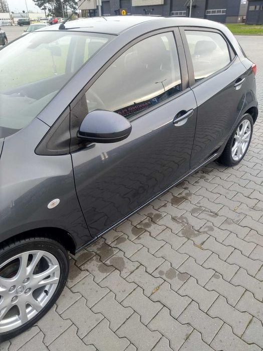 Samochód Mazda 2 1.4 MZ-CD Exclusive