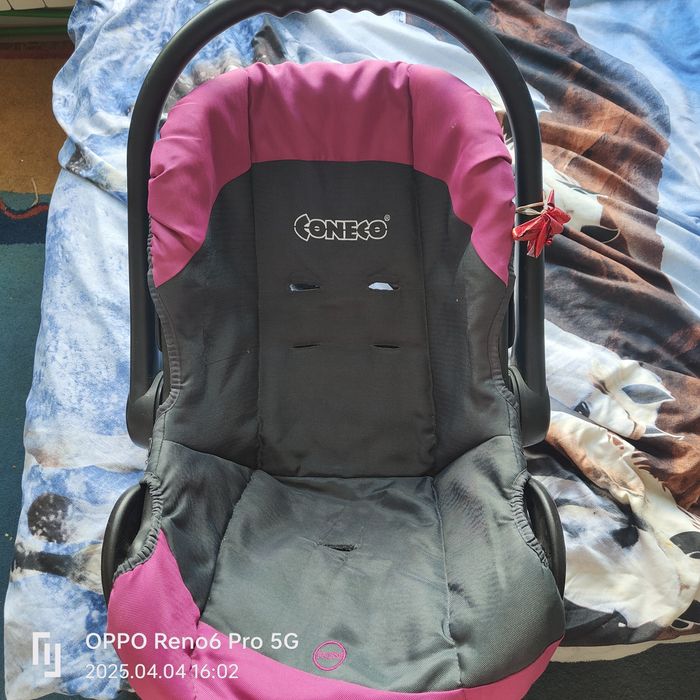 Oddam nosidełko z adapterami