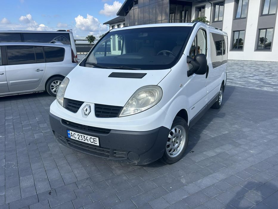 Рено трафік  2.0 2011 рік