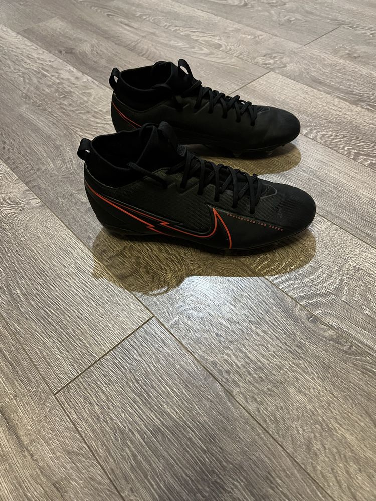 Бутси Nike Mercurial
