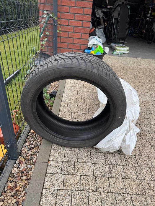 Bridgestone Blizzak LM001 225/45/18 zimowe