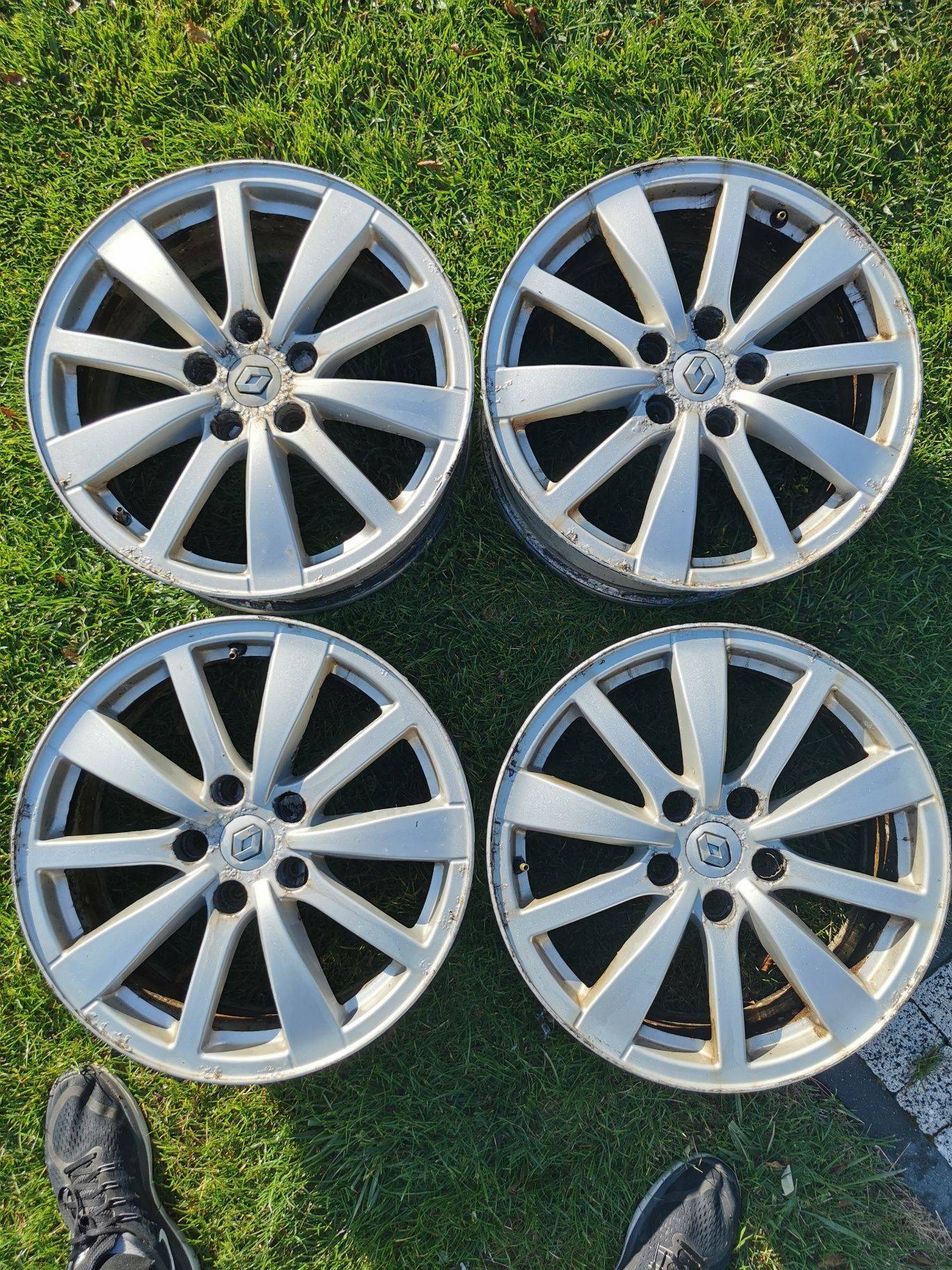 Felgi aluminiowe 5x114,3. 17 cali Renault laguna
