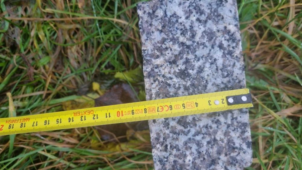 Kamien granitowy szary cięty ze Strzegomia 15x15x8