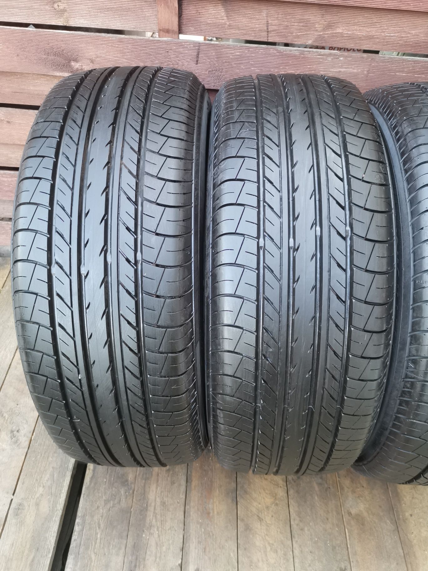 Yokohama BluEarth e70 225/55r18 98H dot 2021