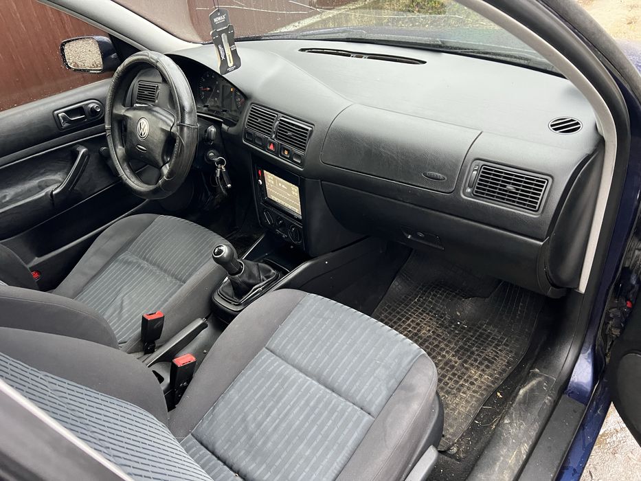 Продам гольфик 4 в технічно доброму стані