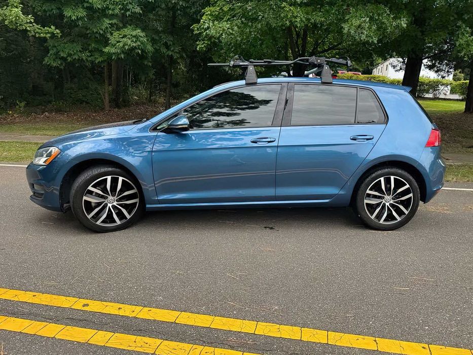 Volkswagen Golf      2015