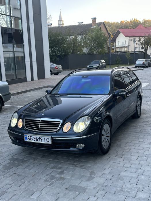 Mercedes-Benz E-Class 2004 рік W211 2.2 cdi Коробка Автомат