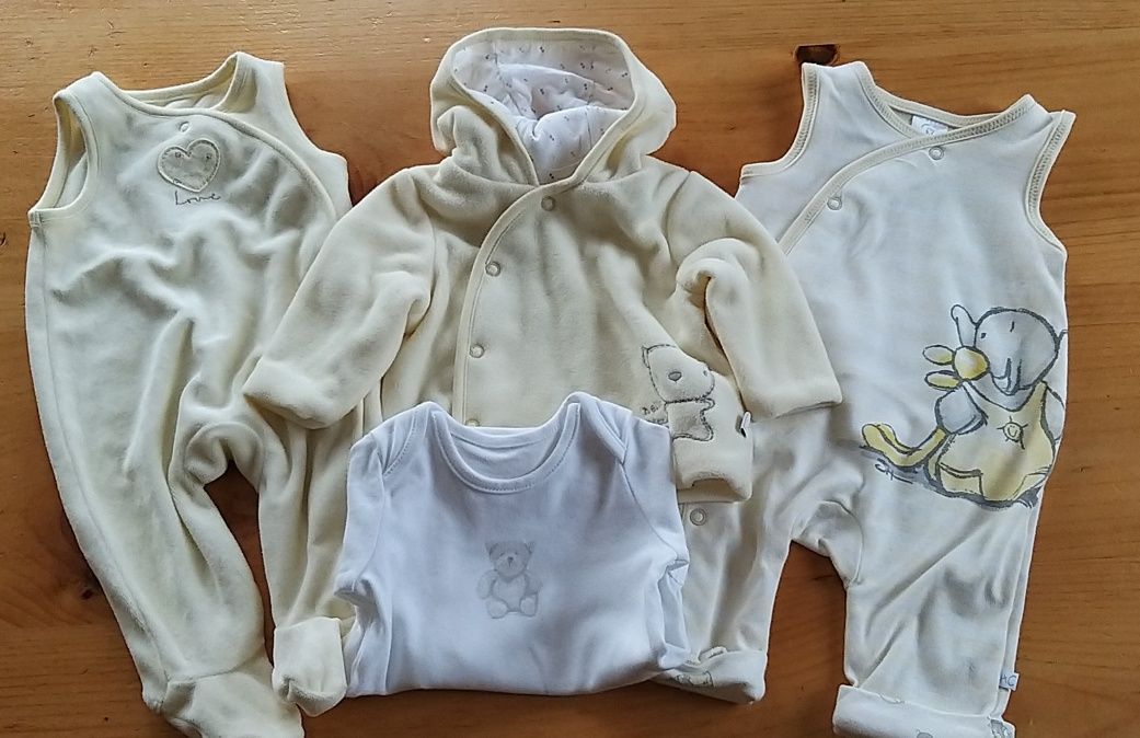 Zestaw ubranek dla noworodka Mothercare. Stan idealny.