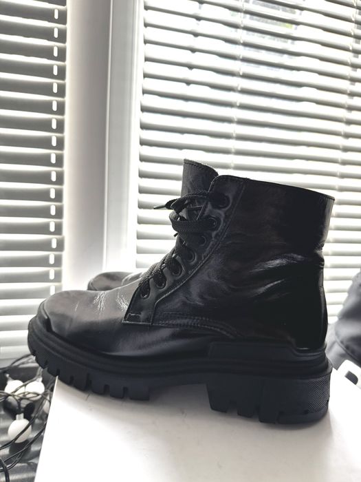 Черевики/чоботи жіночі