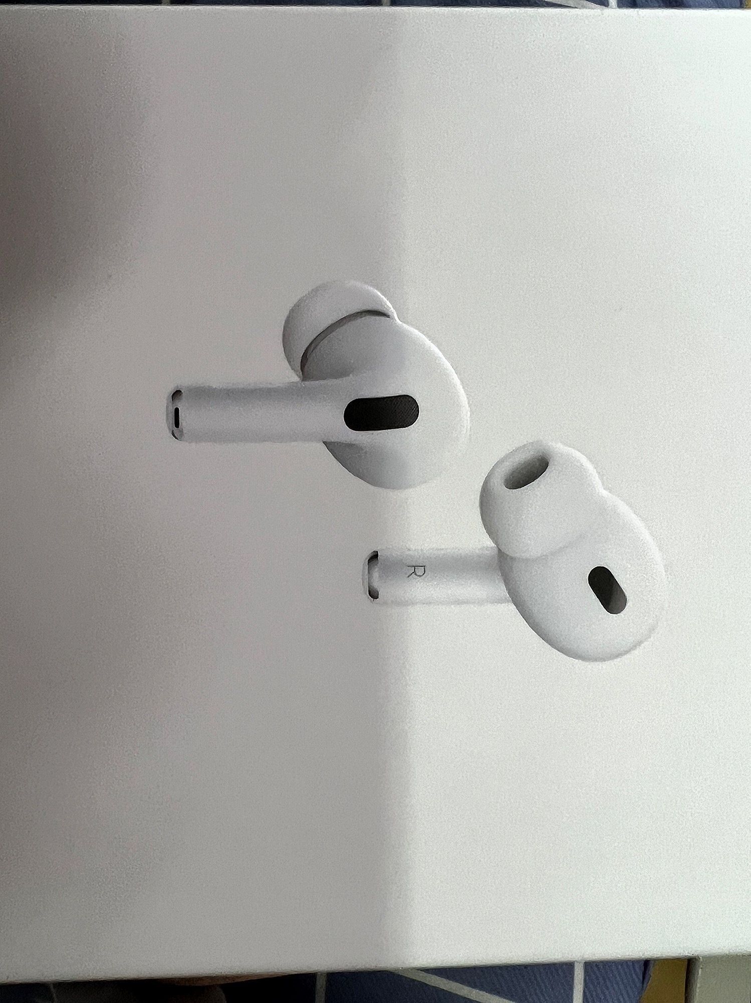 AIRPODS PRO2 хорошої якості брав напряму з заводу