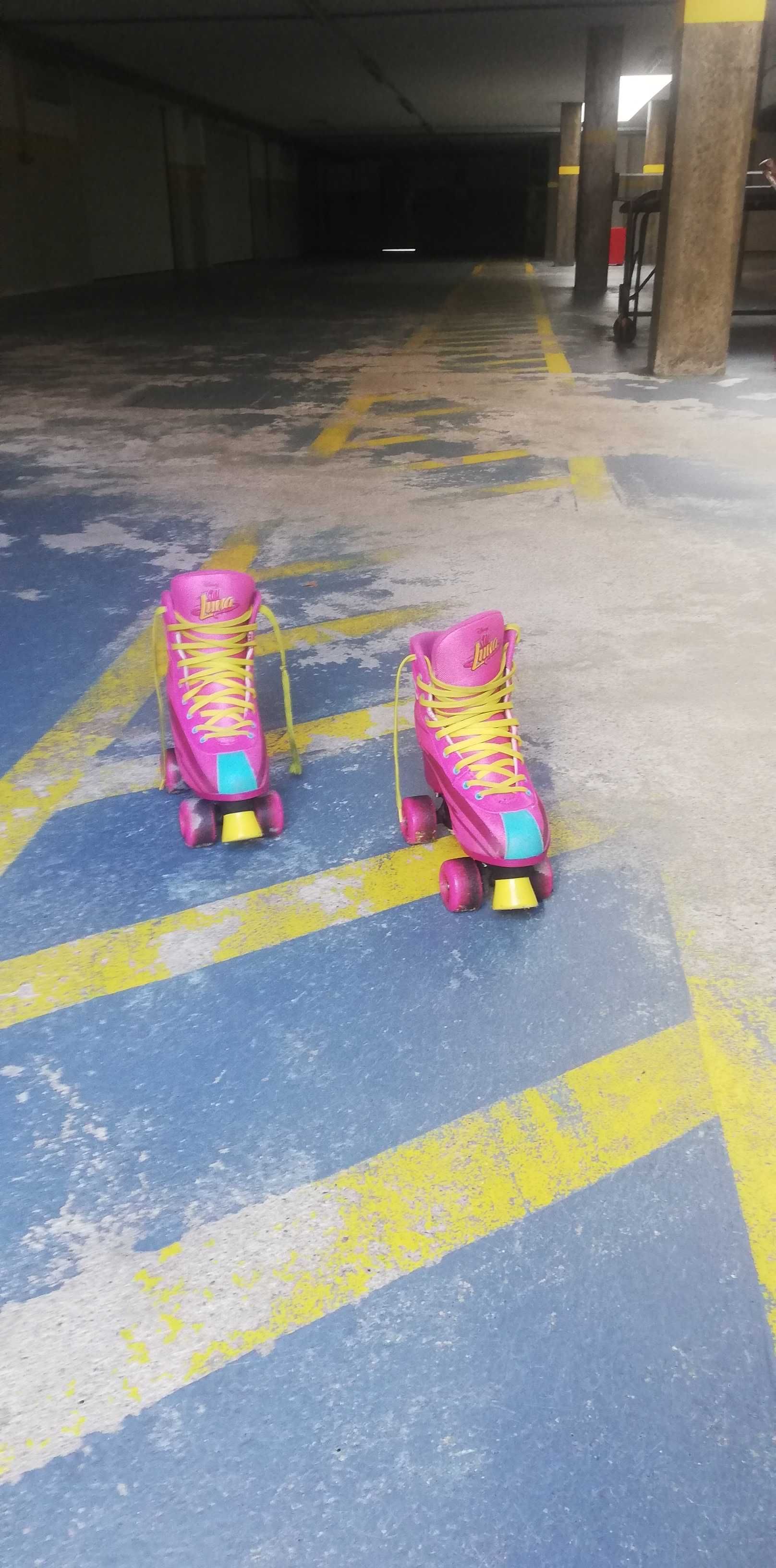 Patins de 2 eixos, com travões, tamanho 39