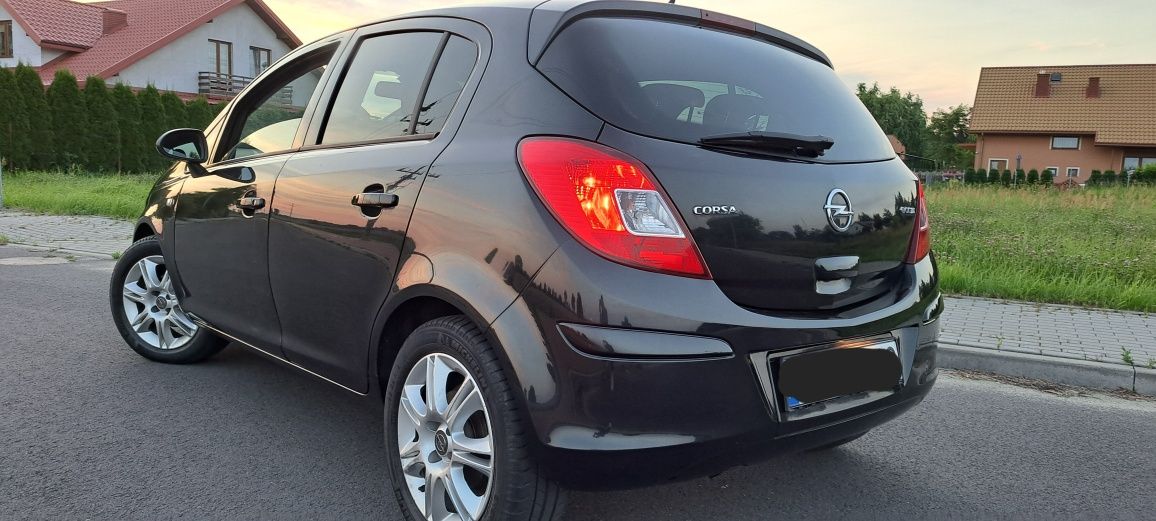 Opel Corsa D lift 2014 rok 1.4 Benzyna 5 drzwi Niski przebieg Niemiec