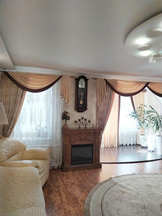 3-х комнатная в кирпичном дома на Высоцкого/Сахарова (2-870-569)