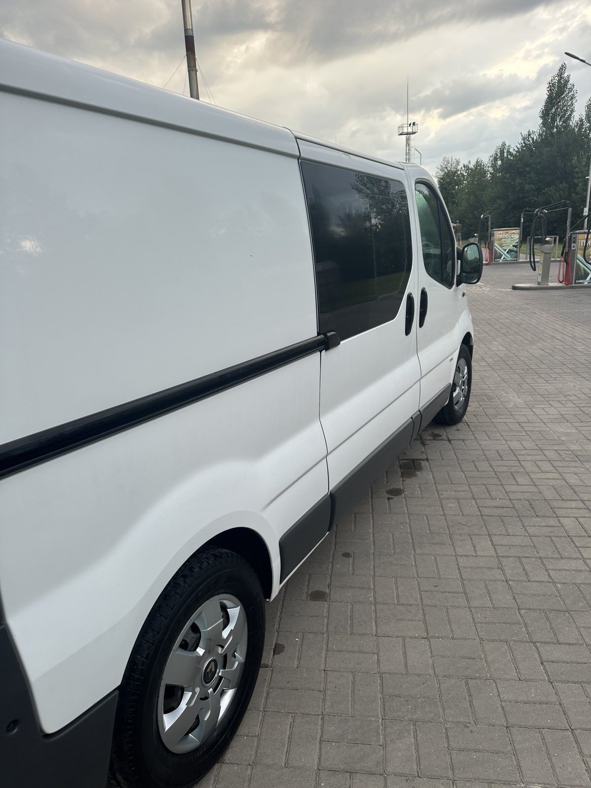 Opel Vivaro Опель Віваро пасажир