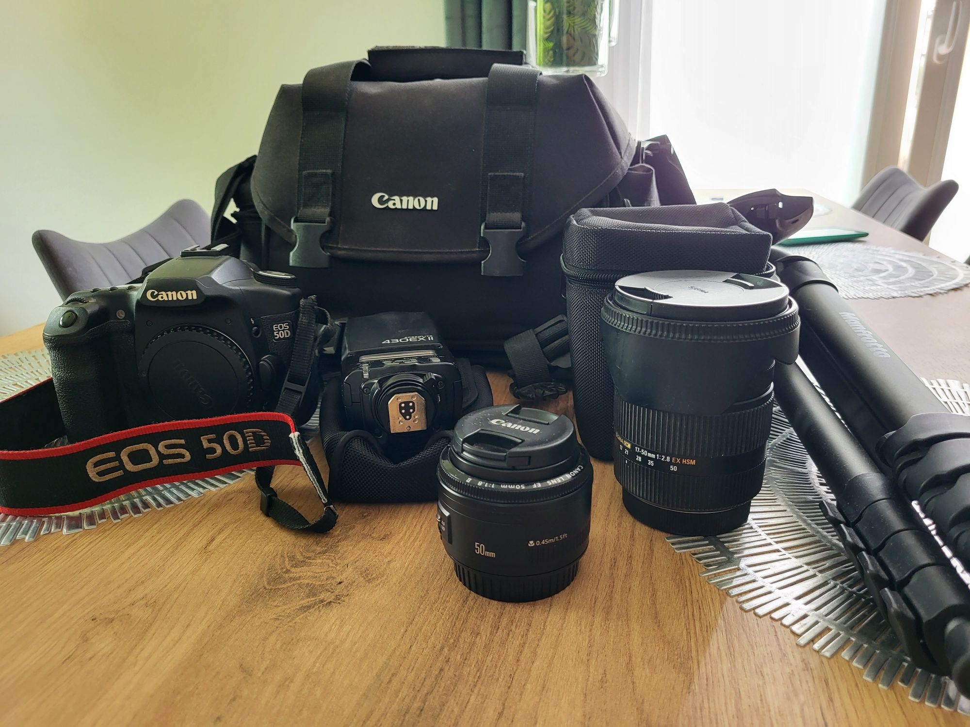Canon Eos 50d z całym zestawem.