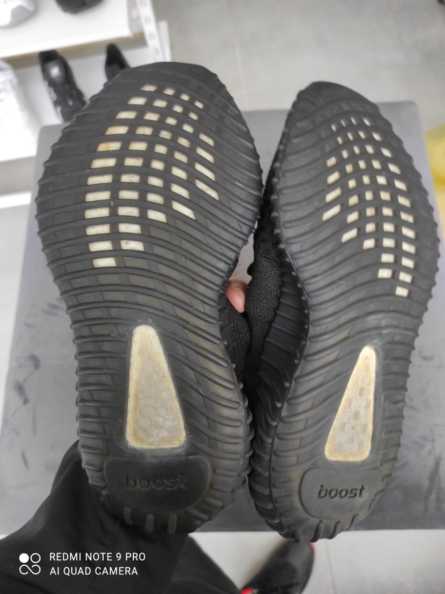 ОРИГІНАЛ 100% Кросівки Adidas Yeezy Boost 350 V2 Onyx - HQ4540 36