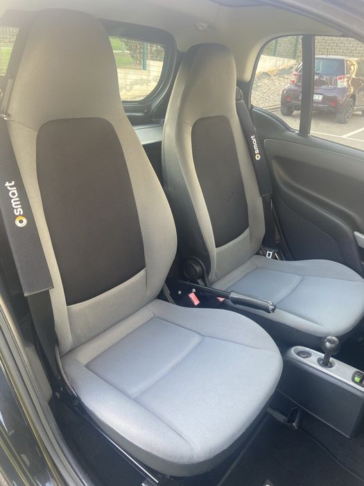 Smart Fortwo Nacional • 104 mil km • Revisado • Livro • Pneus Novos