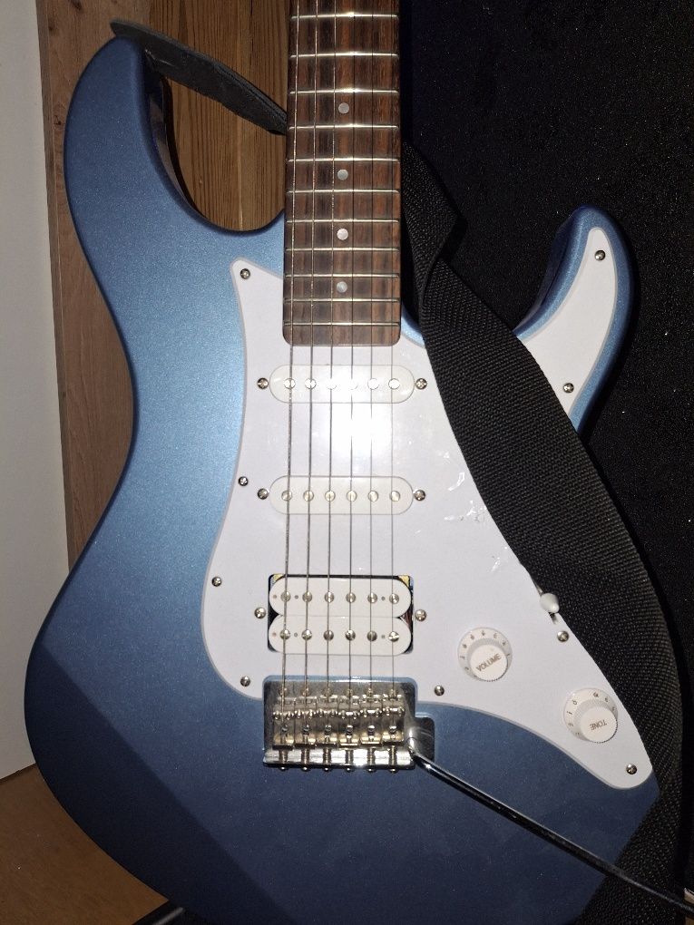 Gitara elektryczna Yamaha Pacifica 11 2J LPB ze wzmacniaczem fender