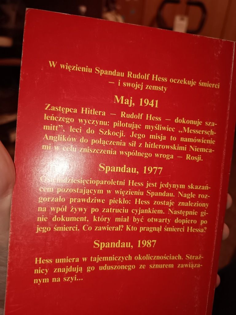 "Ostatni dokument Hessa" Matthew Eden