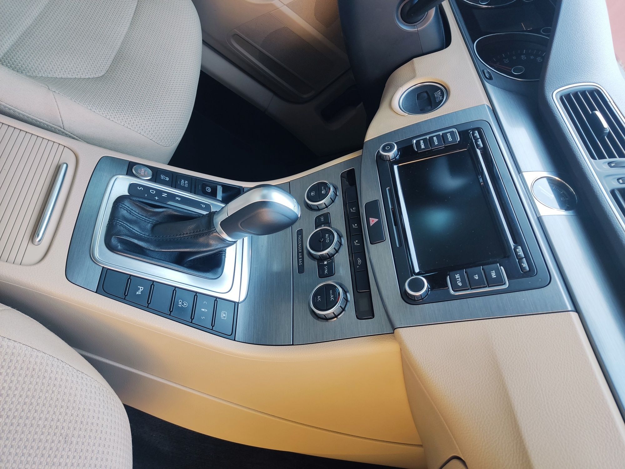 Авто VW Passat B7