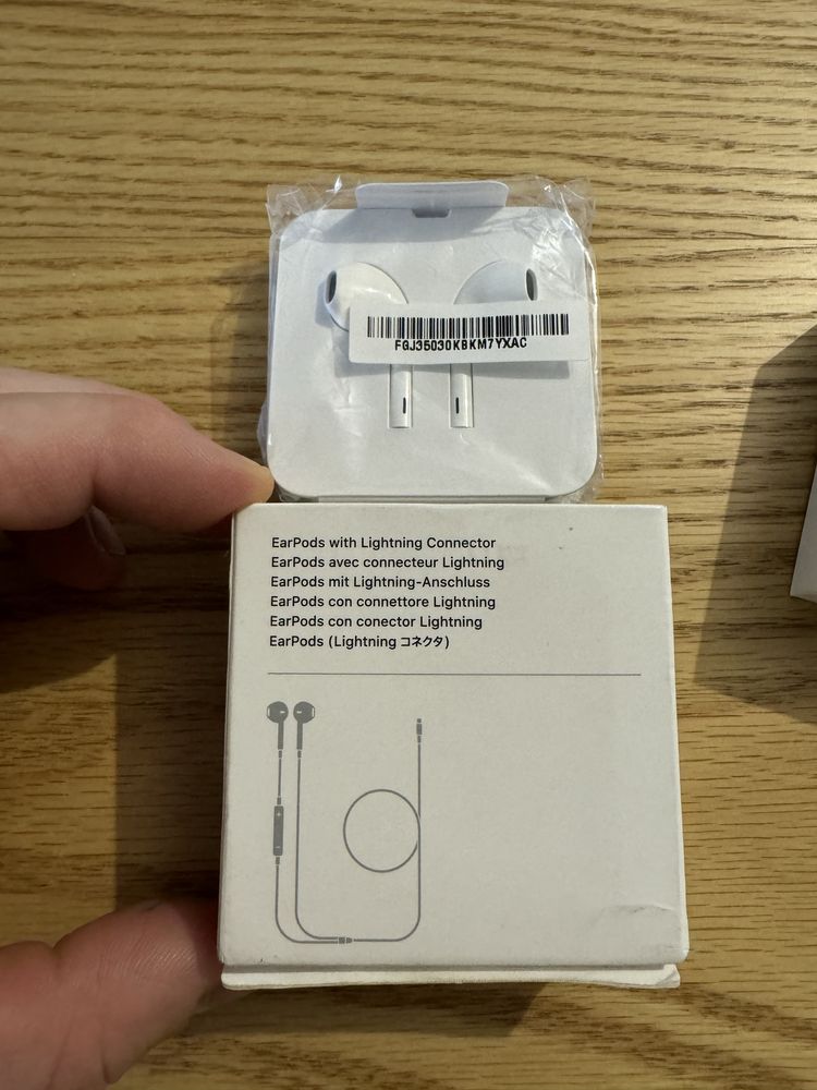 EarPods Lightning Connector