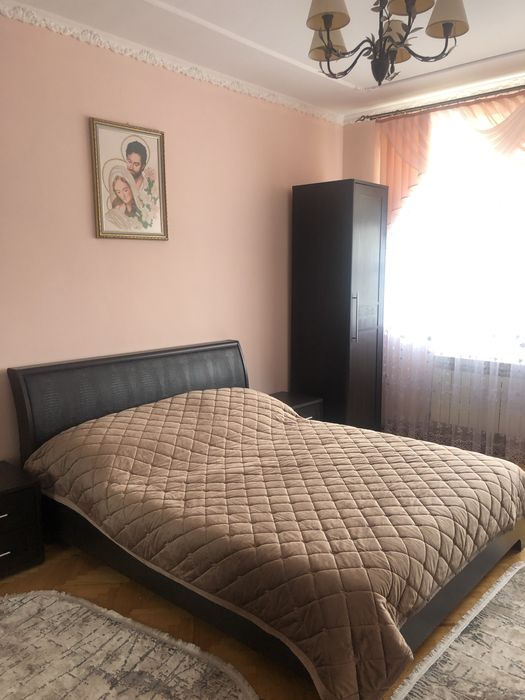 Продається спальний набір