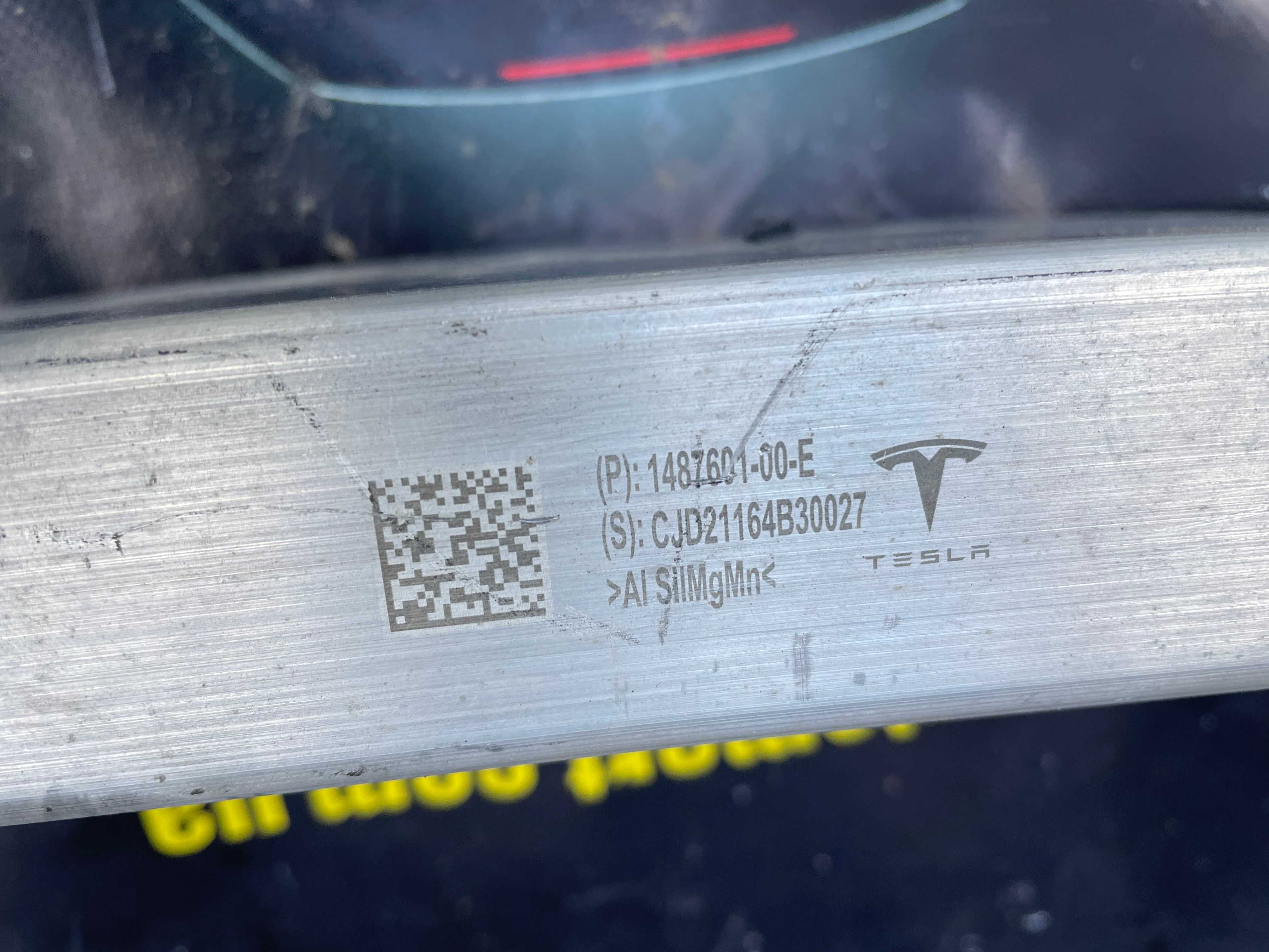 Підсилювач переднього бампера Tesla Y усилитель Tesla Y 1487601-00-E