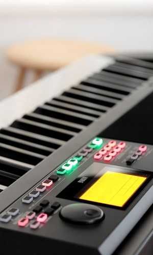 KORG XE20 SP pianino cyfrowe z aranżerem ze statywem XE-20