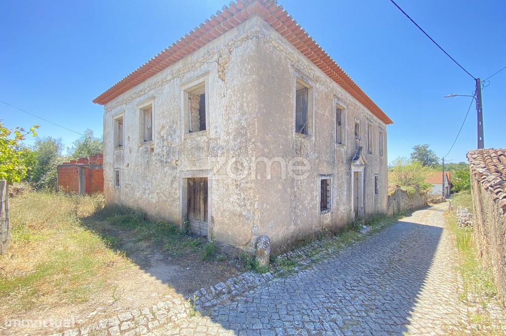 Propriedade com bastante história na zona centro
