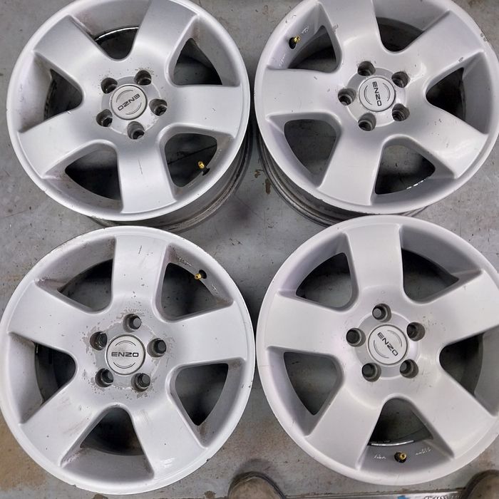 Felgi Aluminiowe R15 5x100 6.5J ET 35