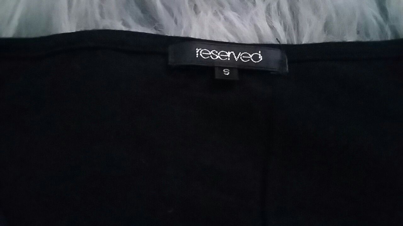 Top z cekinami Reserved