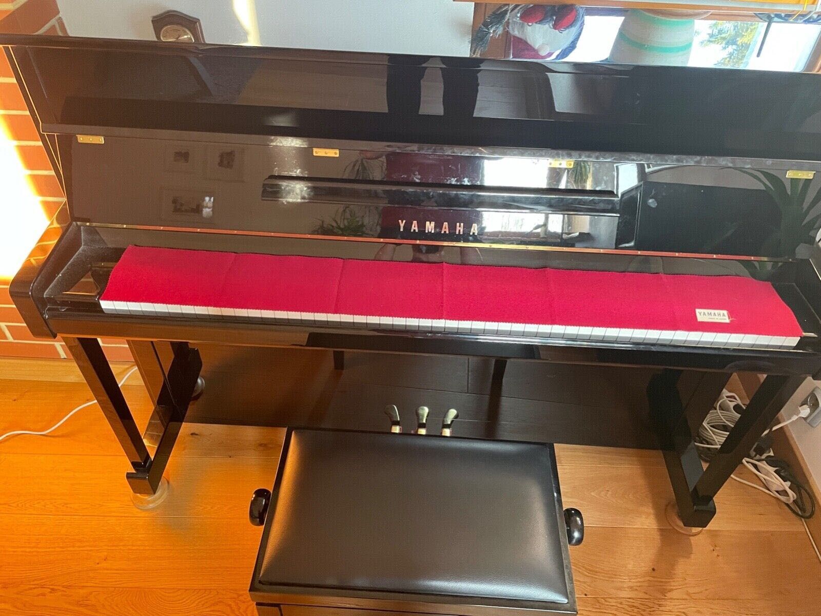 Pianino Yamaha B2 PE