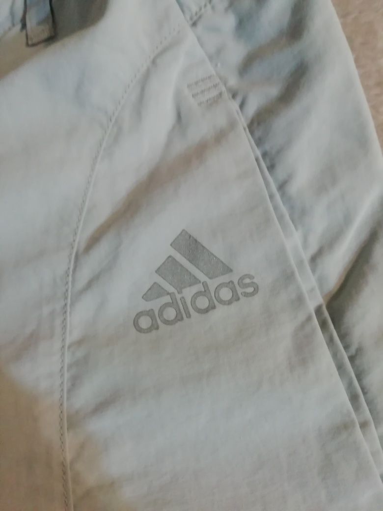 Dziewczęce spodenki Adidas 140