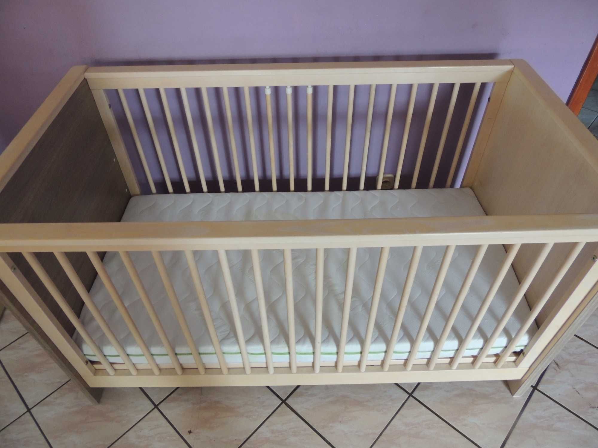 Łóżko łóżeczko dziecięce 140x70 tapczan 4 opcje skręcenia z materacem