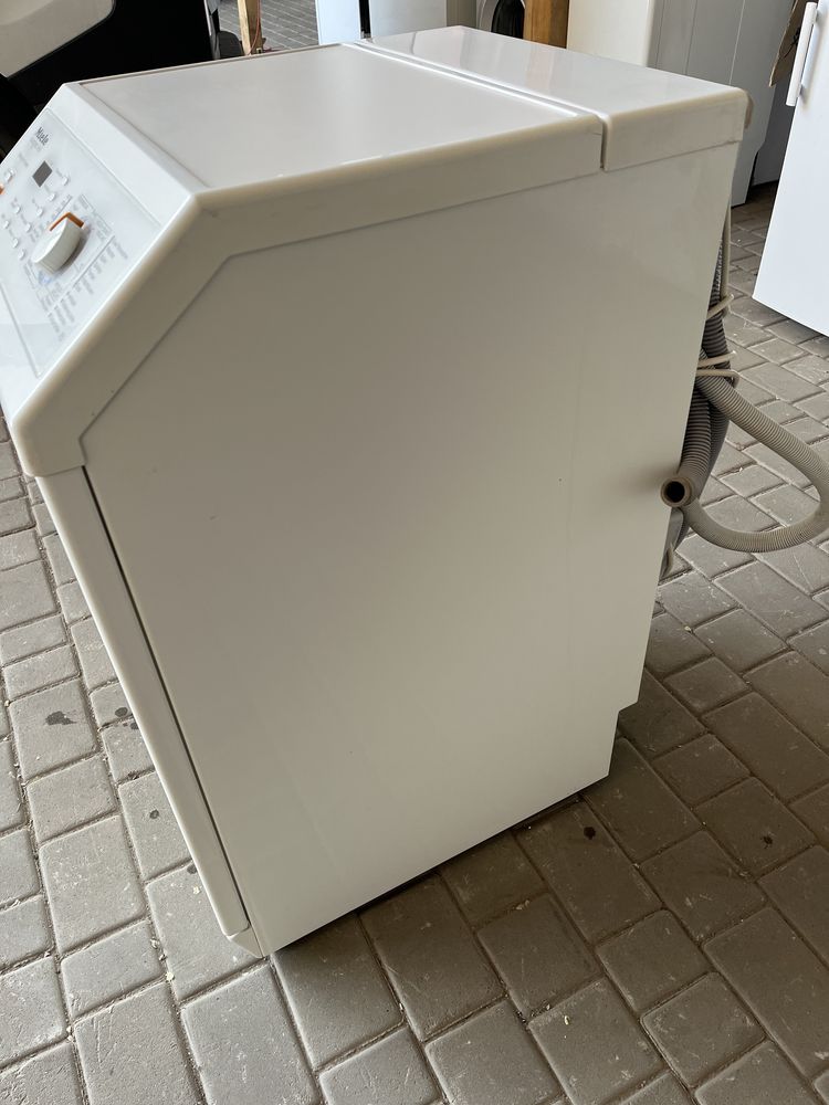 Пральна машина Miele на 5,5 кг. Ширина 45 см Висота 45 см