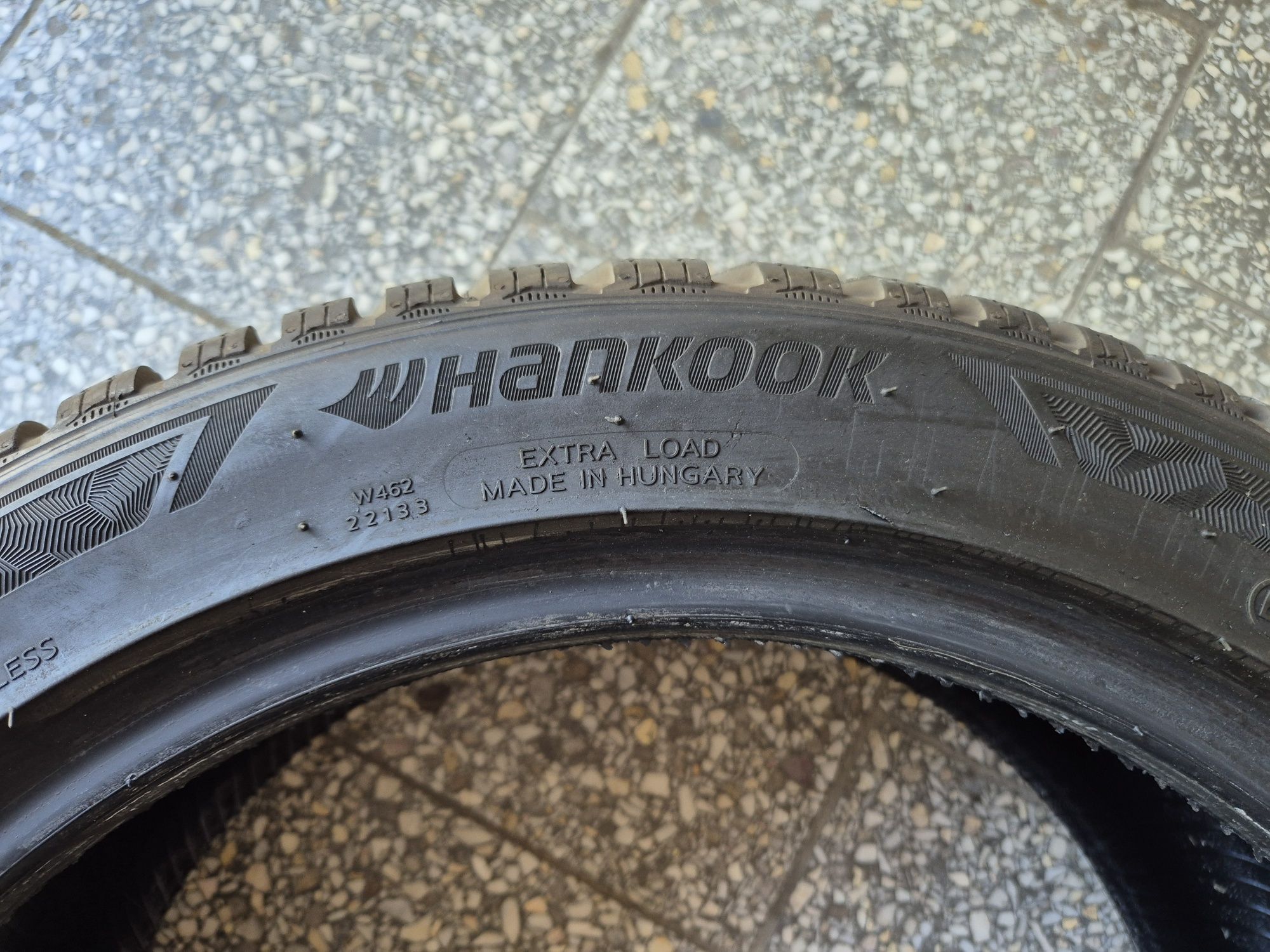 Opony zimowe hankook 2023 rok 225 45 r17 jak nowe