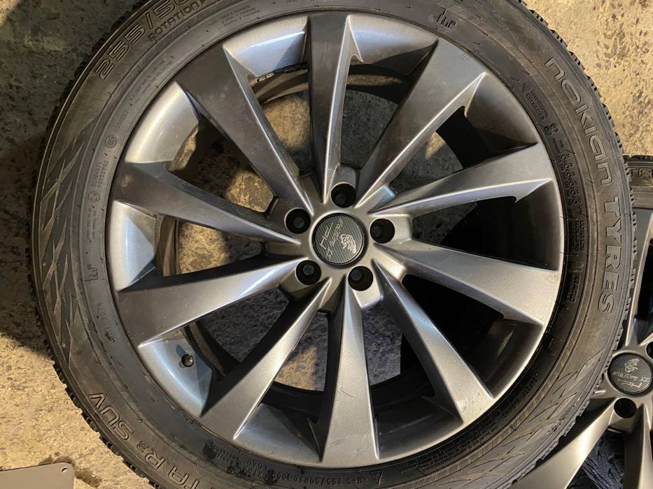 Нокіан 255/50R20 зима  комплект диски з резиною титани 5*112 nokian