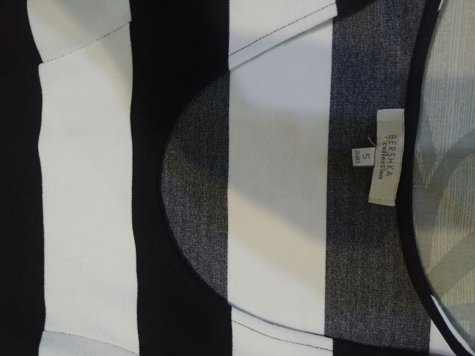 Обтягивающее платье bershka размер С