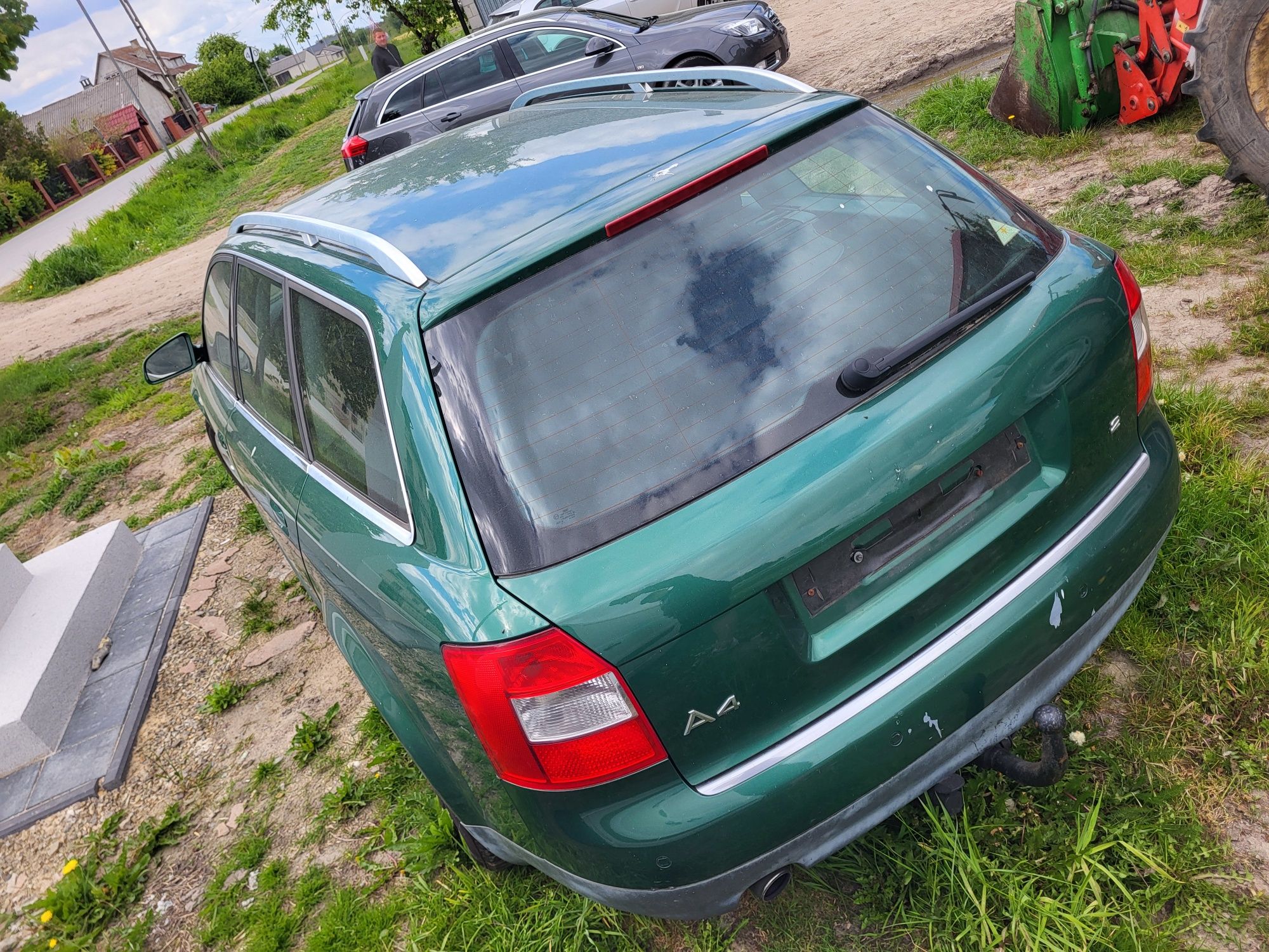 Audi A4 B6 2.0 benzyna klimatyzacja czujniki parkowania hak
