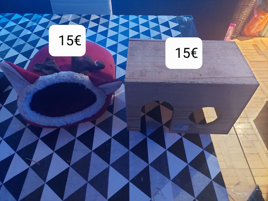 Vendo acessórios para porquinhos