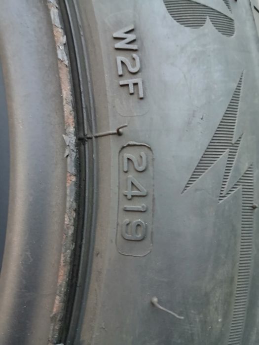 Bridgestone 185/60R/15 84T z 2019 r. (ZIMOWE)