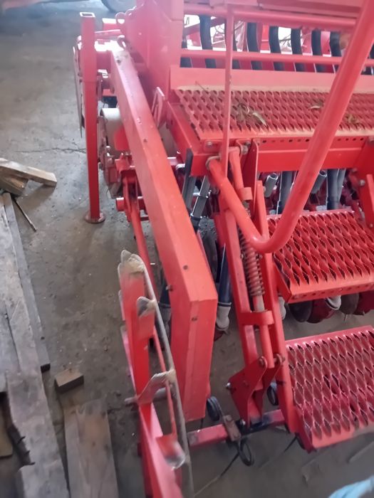 Sprzedam Zestaw Siewny Kuhn Talerz