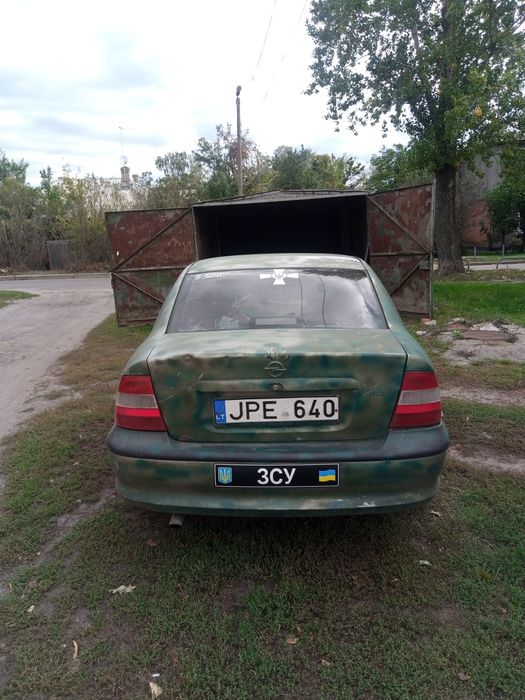 Опель вектра В 1.8 16кл