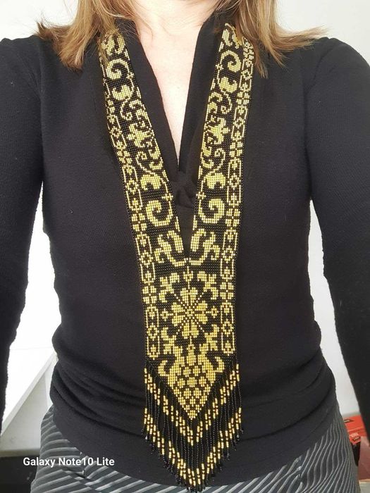 Стильні прикраси з бісеру Бижутерия