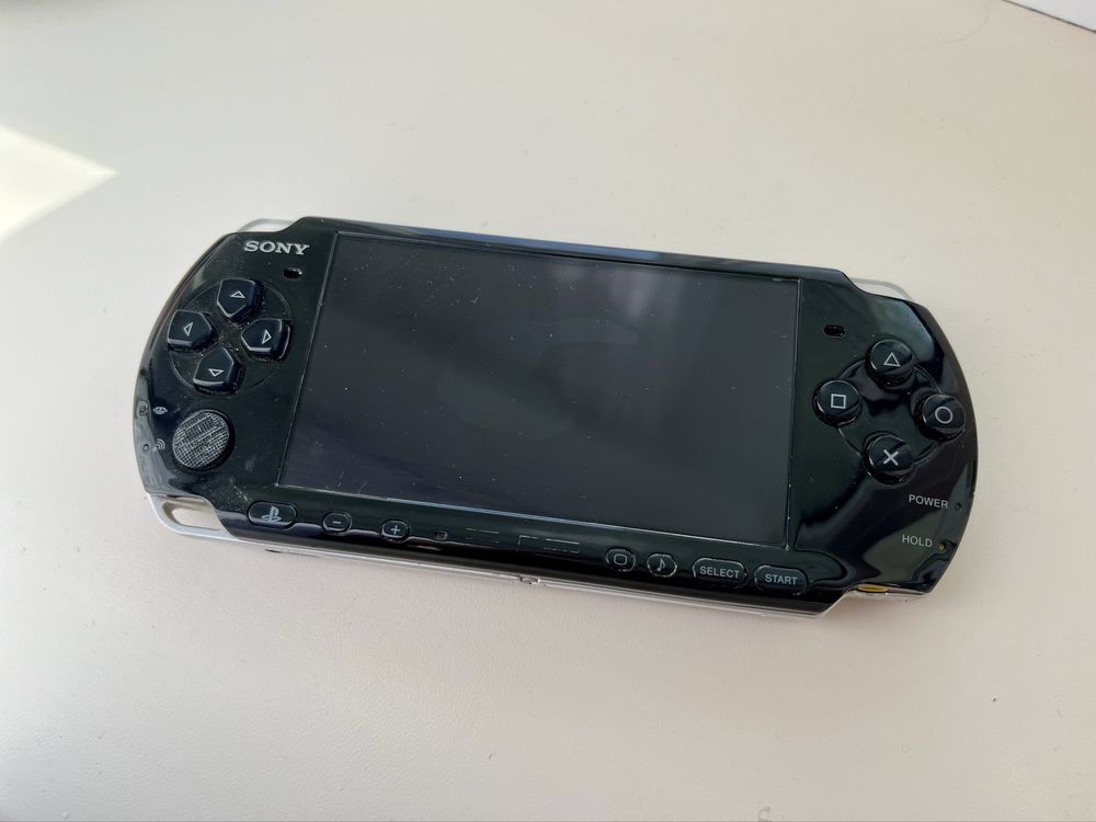 PSP 3000 + 32гб флешка