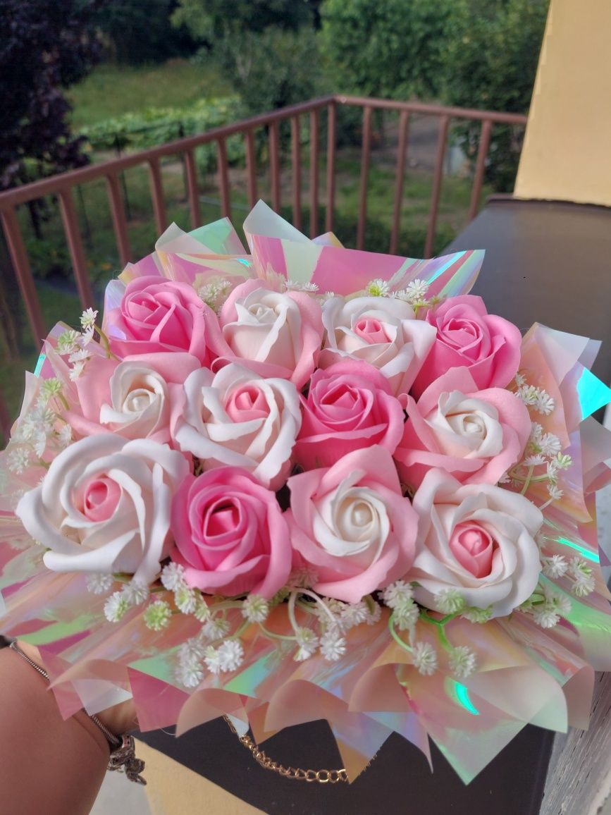 Torebka box flowerbox z róż mydlanych