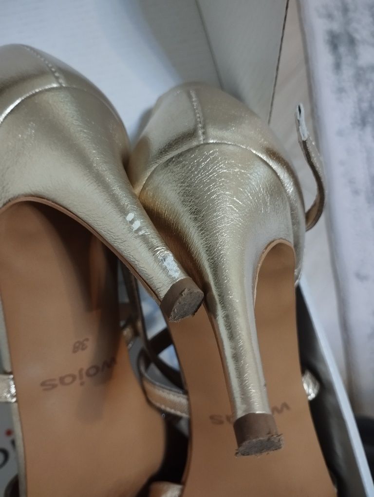 Buty sandałki złote