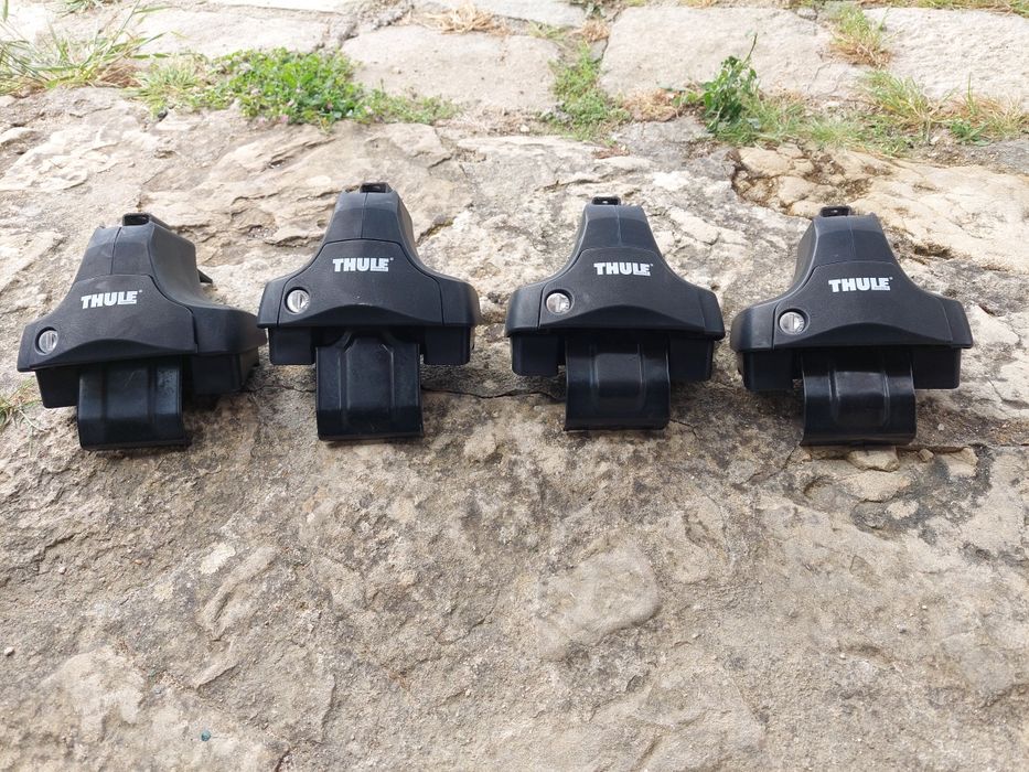 Thule garras para barras de tejadilho com chave da marca Thule