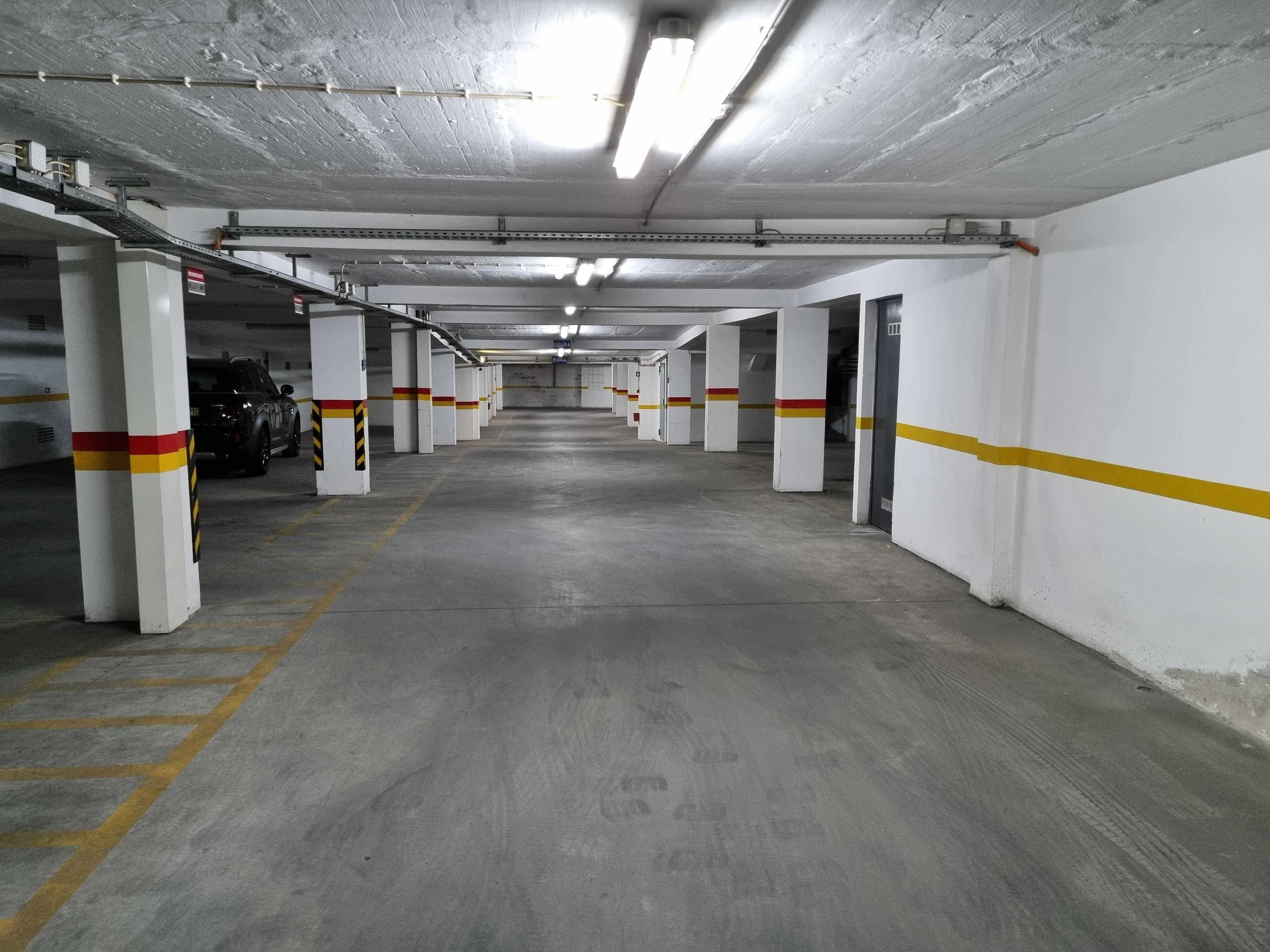 Lugares de Parqueamento no centro histórico de Évora