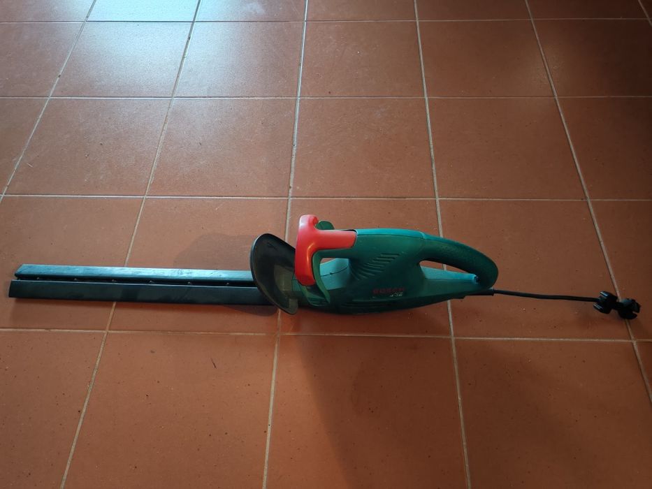 Apara sebes avariado